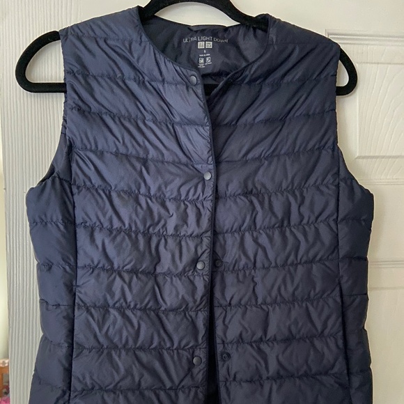 Uniqlo Jackets & Blazers - Uniqlo Pufftech Compact Vest navy Women’s Size S PACKABLE Snap Closure down fill